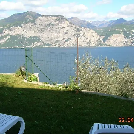 By Interhome Brenzone